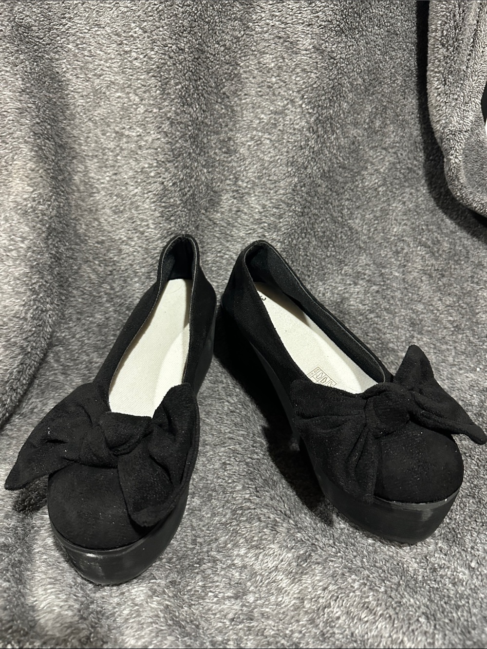 Velvety Black Dressy Platform Women’s Shoes with Bows